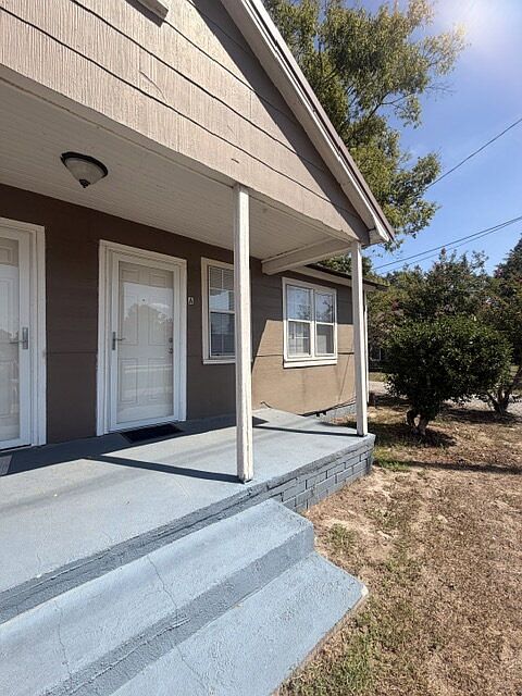 1st image of 131 N Pike W #A