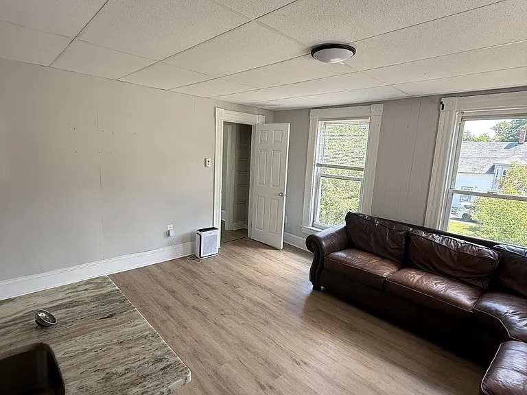 81 Main St #3 — Photo 4
