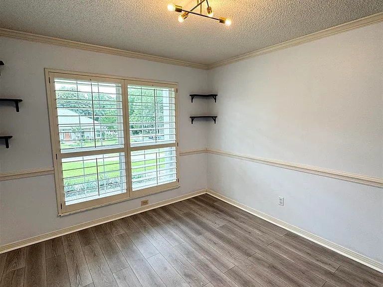 3019 Keats Dr — Photo 9