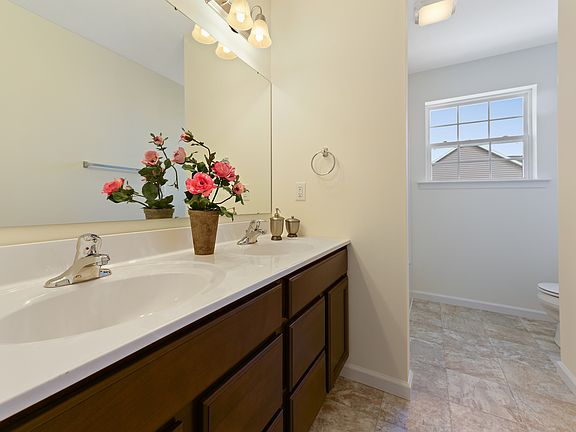 Bathroom-Similar Photo