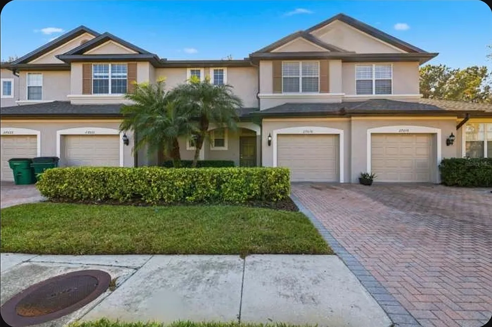 3 bed, 2.5 bath, 1706 sqft, $2,200 — Photo 1