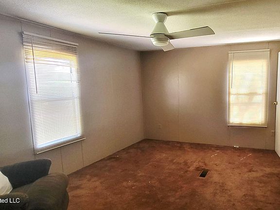 4th image of 1616 Ceasar Rd