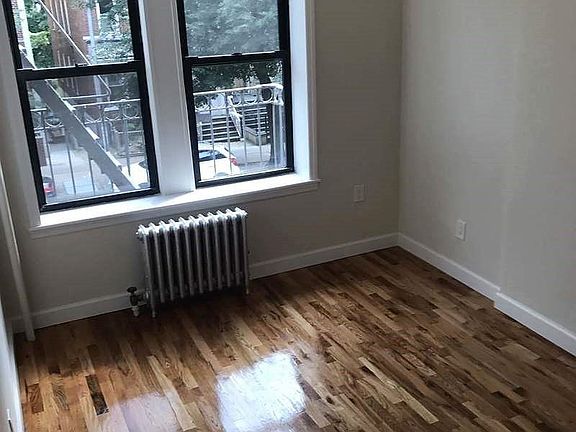 5th image of 3611 28th Ave APT 2