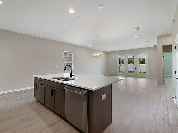 Breakfast bar in kitchen