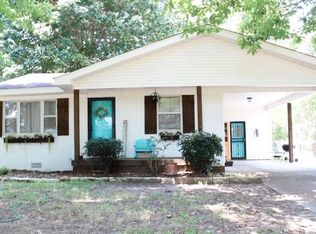2031 Magnolia Dr, Grenada, MS 38901
