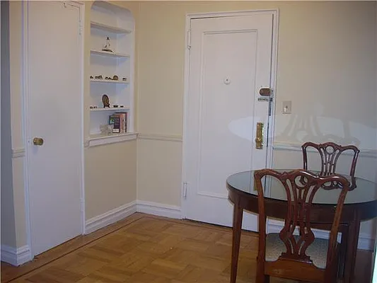 Rented by Apartment Luxe Realty Group, Inc | media 16