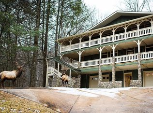 305 Nottingham Rd, Maggie Valley, NC 28751