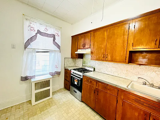 Rented by Douglas Elliman | media 6