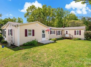 632 Ned McGimsey Rd, Nebo, NC 28761