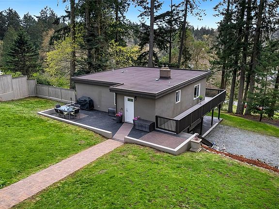 2nd image of 1084 Tatlow Rd