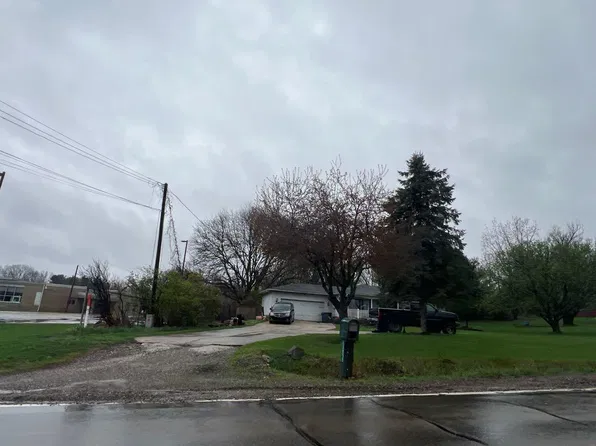 13055 Davisburg Rd, Davisburg, MI 48350