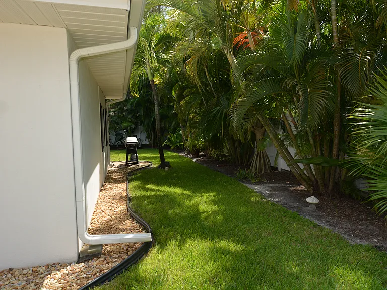 Side Yard with Grill