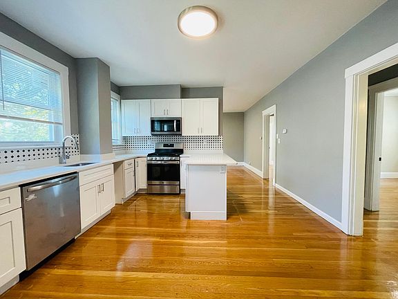 5th image of 187 Fellsway W Floor 2