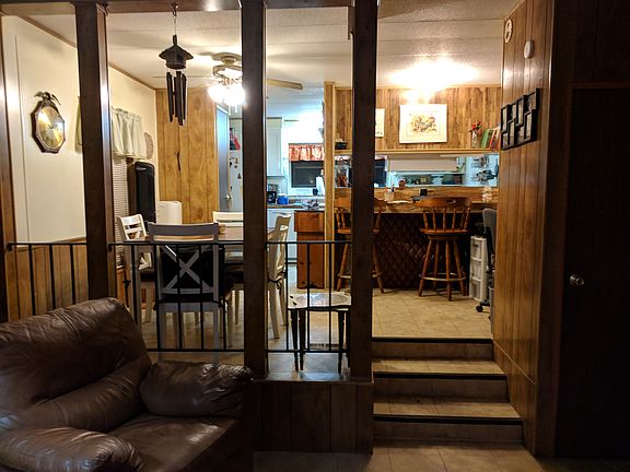 Raised kitchen/dining area