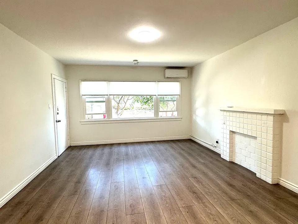 101 S Cordova St #4