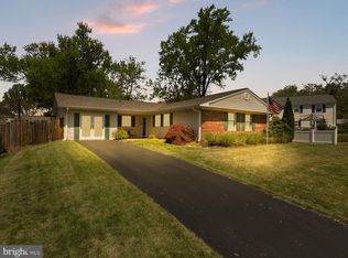 13221 Parson Ln, Fairfax, VA 22033