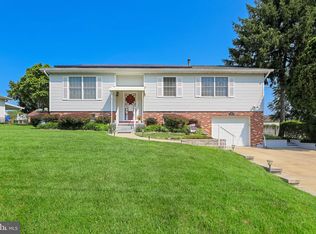 240 Somerset St, Ewing, NJ 08638