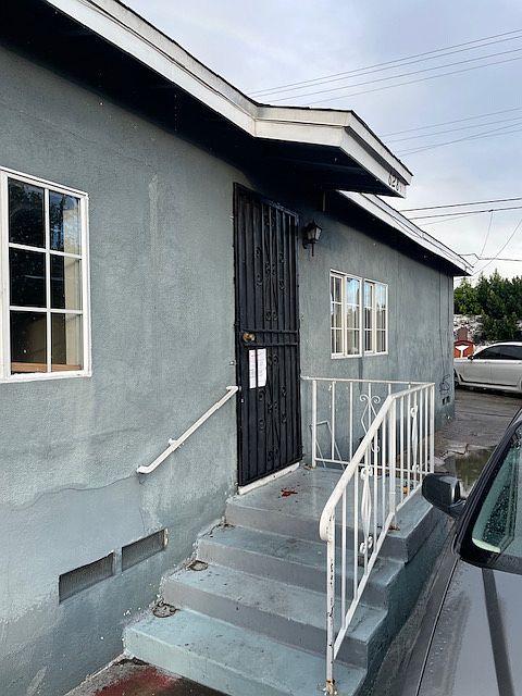 1st image of 628 S Kern Ave #B