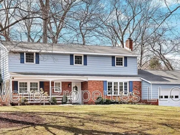 23 Glenwood Dr, Ballston Lake, NY 12019