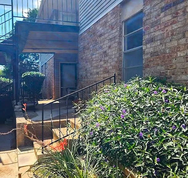6704 N Meridian Ave #A — Photo 3