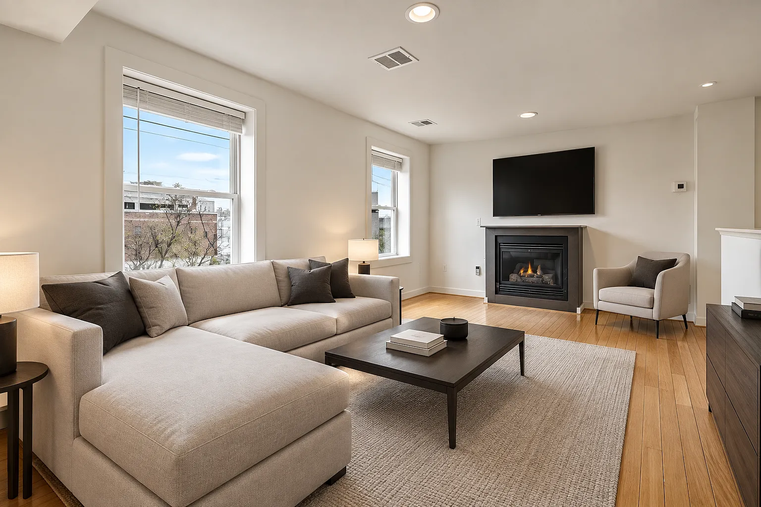 2 bed, 1100 sqft, $2,695 — Photo 1