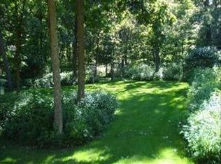 5605 N Ridgeway Rd, Ringwood, IL 60072