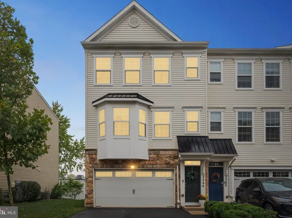 2244 Matts Way, Warrington, PA 18976