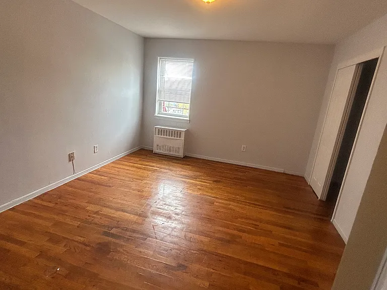 6-250 McLean Ave #6 — Photo 5