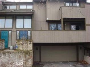 2675 Warrensville Center Rd APT 6, Beachwood, OH 44122