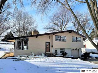 1832 N 75th Ave, Omaha, NE 68114