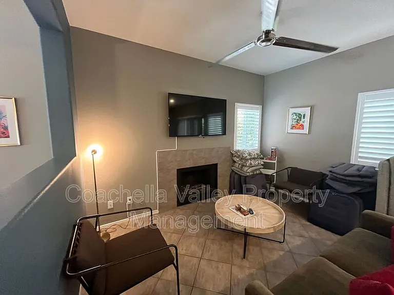 2162 Shannon Way — Photo 31