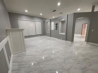 5263 SW 34th Way, Fort Lauderdale, FL 33312