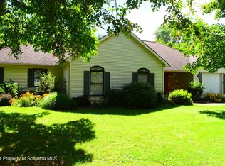 10 Mountain Vista Ln, Great Bend, PA 18821