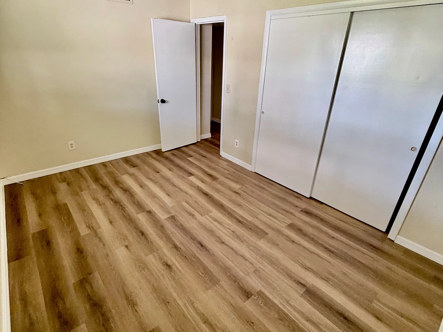 2 bed, 1200 sqft, $1,750 — Photo 4