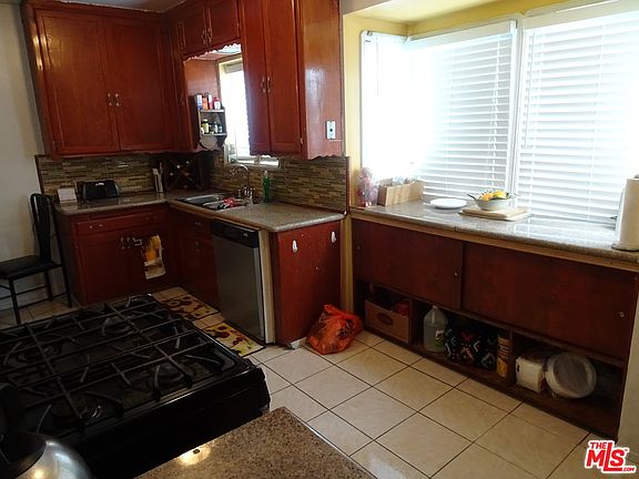 4th image of 9217 Haas Ave