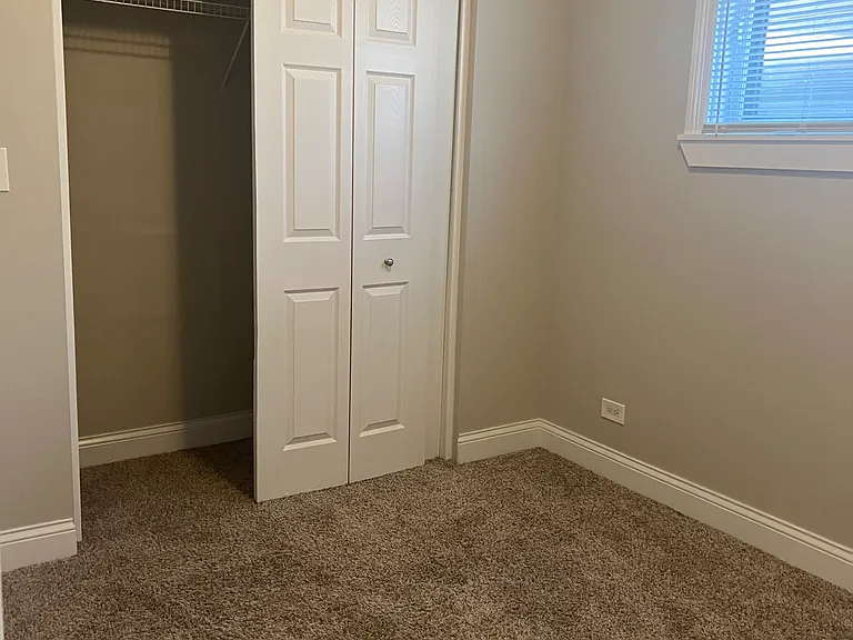 4319 N Lawndale Ave #2 — Photo 5