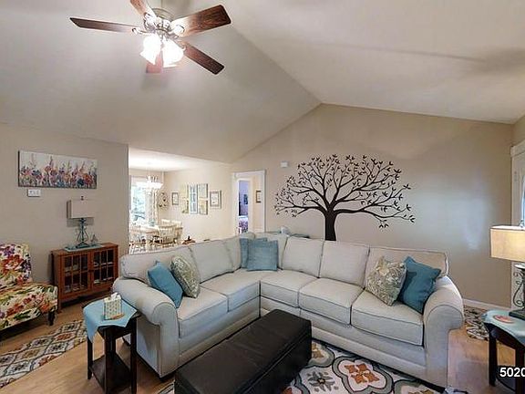 3rd image of 5020 Chinook Ln