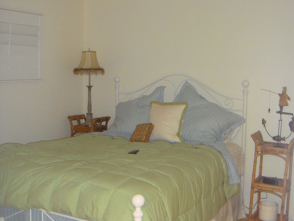 1st image of 512 W Venice Ave APT 606