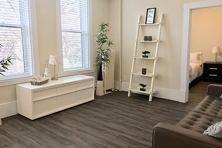 875 Westminster Ave #7 — Photo 9