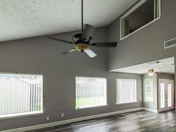 2nd image of 18723 Lippizaner Dr