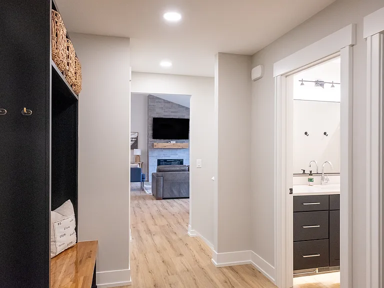 7269 Yellowstone Dr — Photo 29
