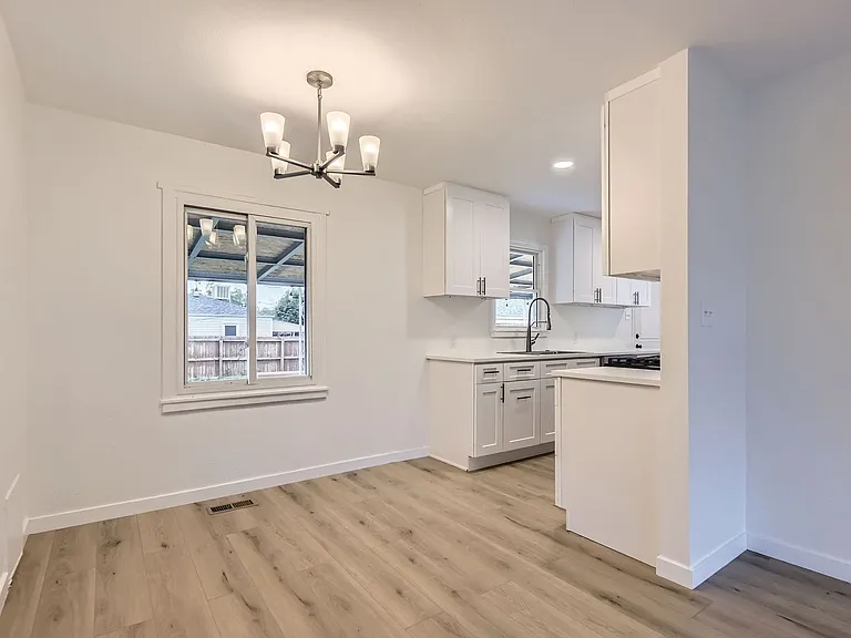 5090 Tejon St — Photo 6