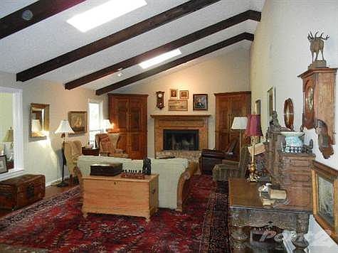 Great Rm/Fireplace