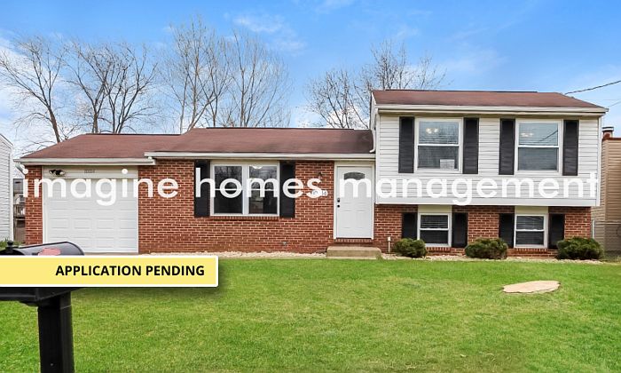 1st image of 10014 Glenknoll Ct
