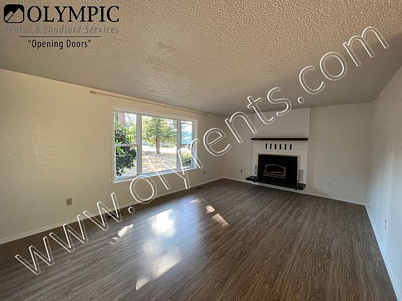 002 Living Room (1)_08302022