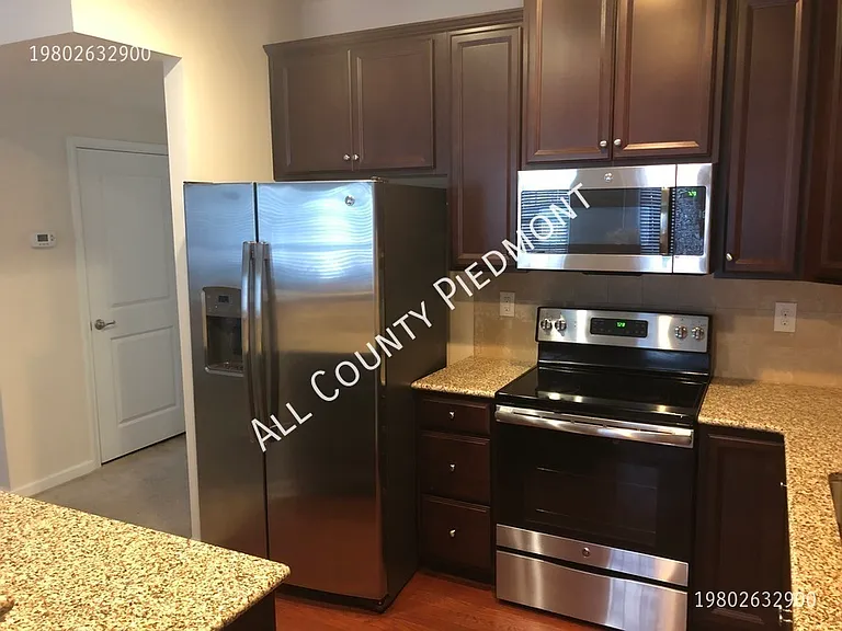 7415 Red Mulberry Way — Photo 3