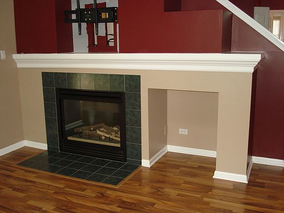 4th image of 1022 Evergreen Cir