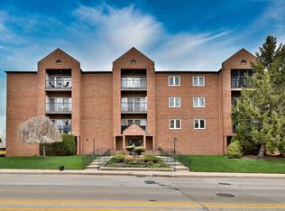 6550 W Gunnison St APT 204, Harwood Heights, IL 60706