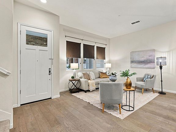 2nd image of 1744 Catalina Ct
