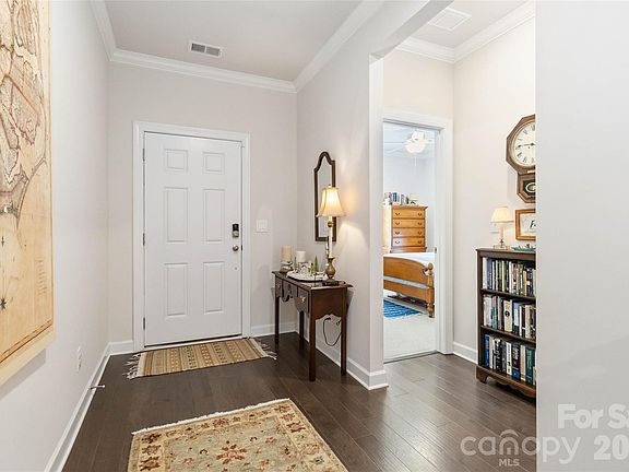 3rd image of 7615 Porrera St